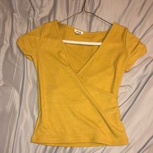 Garage crossed crop top